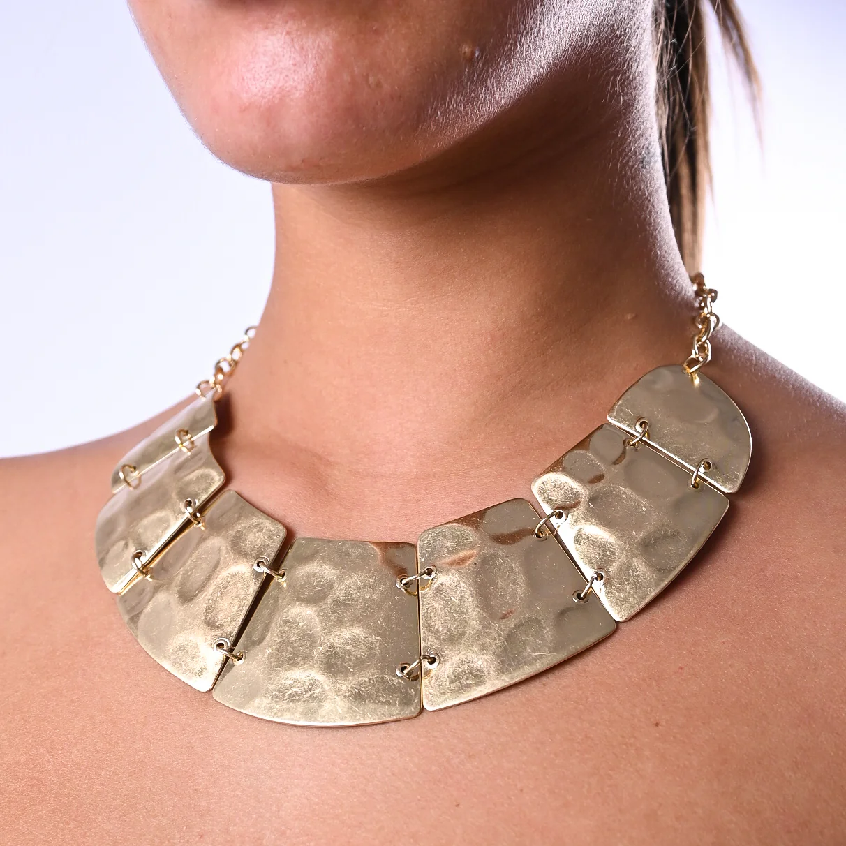 B LOVE - COLLANA PLACCHE EFFETTO BATTUTO ART.COPLBT - ORO