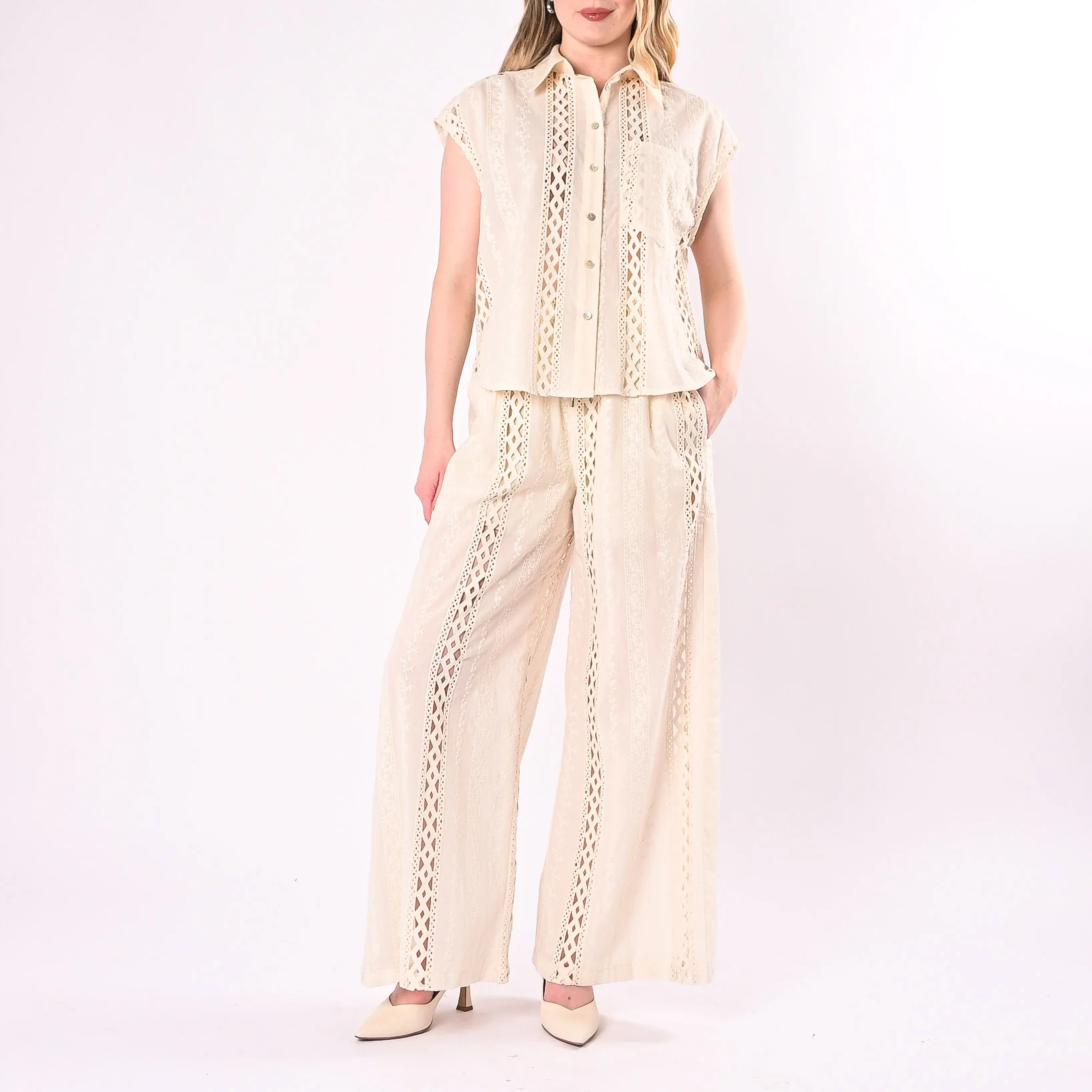 MOTEL - GILET RICAMATO CON INSERTI CROCHET ART. S26CH94/B - BURRO