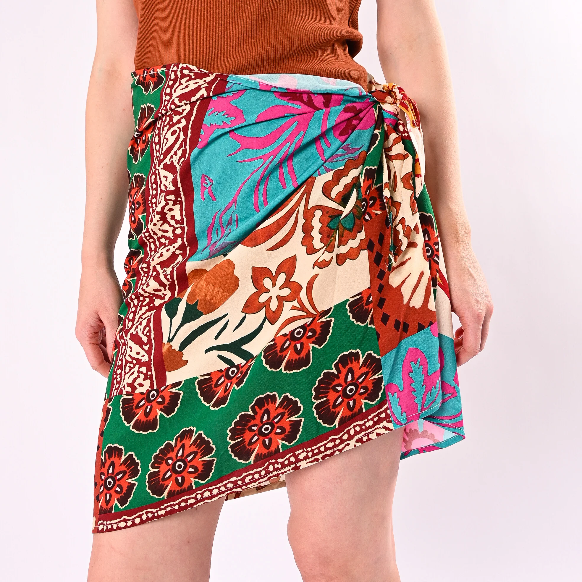 TENSIONE IN - GONNA CORTA FOULARD STAMPA PATCHWORK ART.39763/TV - TERRA/VERDE - Image 5