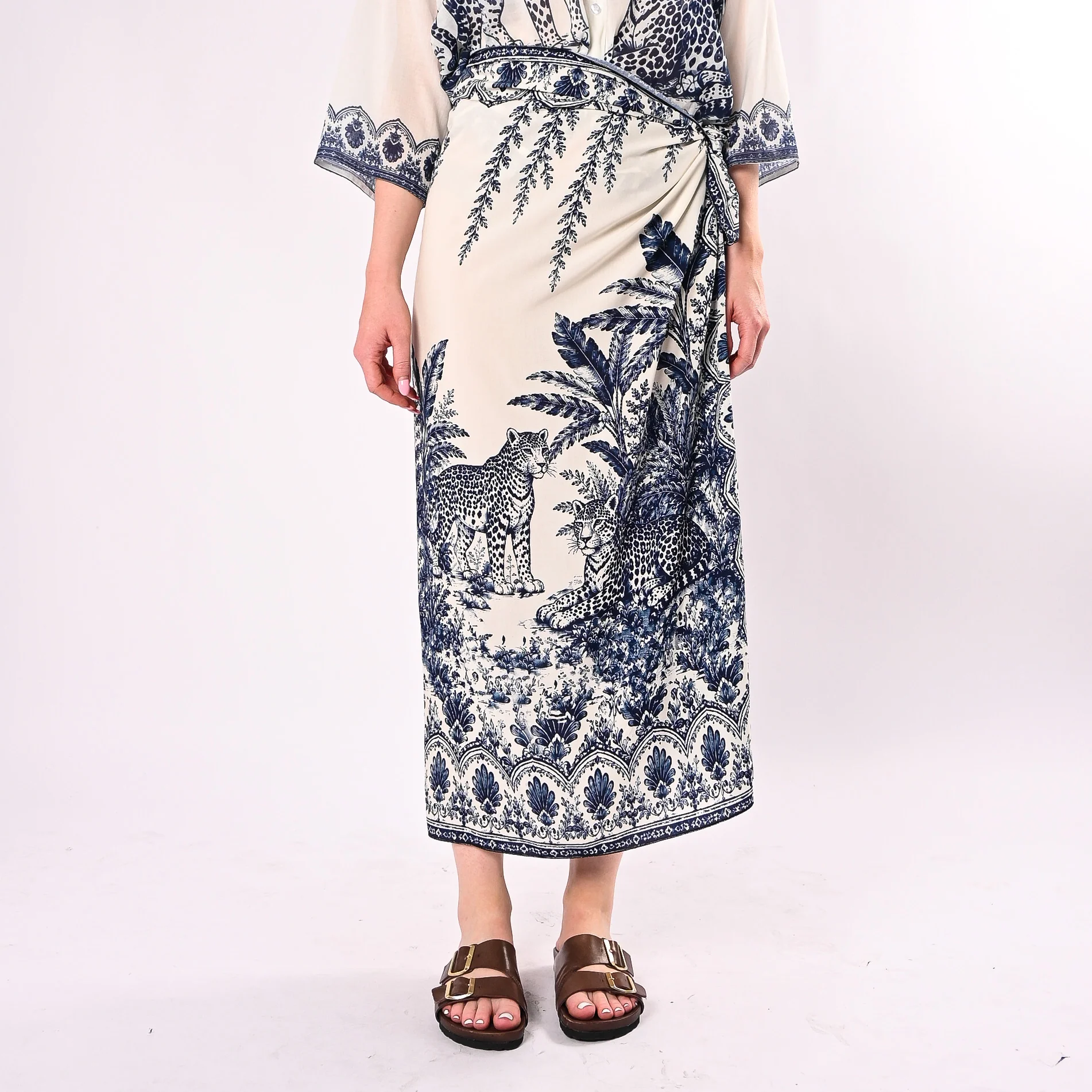 TENSIONE IN - GONNA LUNGA FOULARD STAMPA GIAGUARO ART.260492/BB - BIANCI/BLU - Image 2