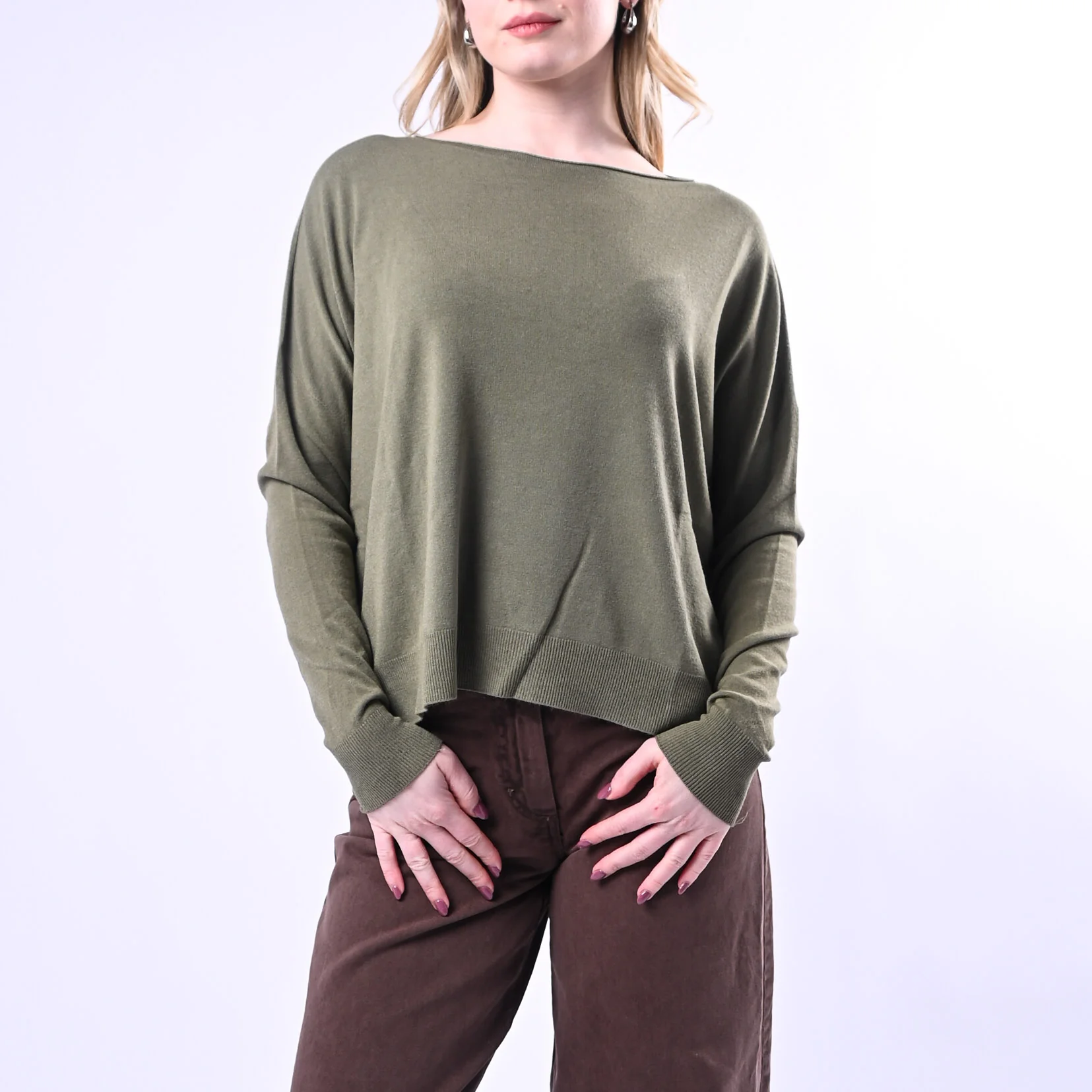 VICOOLO - MAGLIA BARCHETTA OVER IN VISCOSA ART.2AB2041 - VERDE